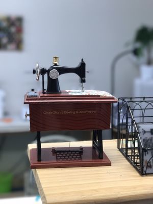 Chan-Chan's Sewing & Alterations by null