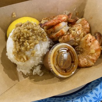 Giovanni’s Shrimp - Half Plate Shrimp Scampi - Seafood Near Me - Honolulu, Hawaii