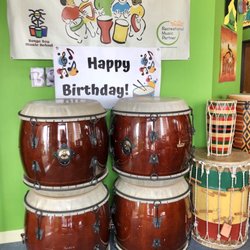 Bongo Boy Music - Bongo Boy offers birthday parties at their studio