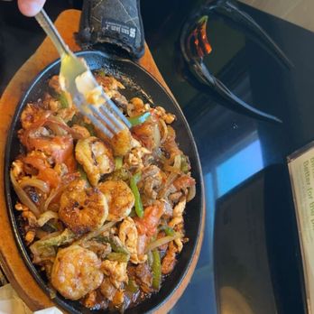 Casa Guitierrez - Half of the regular fajitas-no pic of the tortillas and plate of cheese, sour cream, lettuce, pico de gallo, and guac:) - Mexican Near Me - Grove, Oklahoma