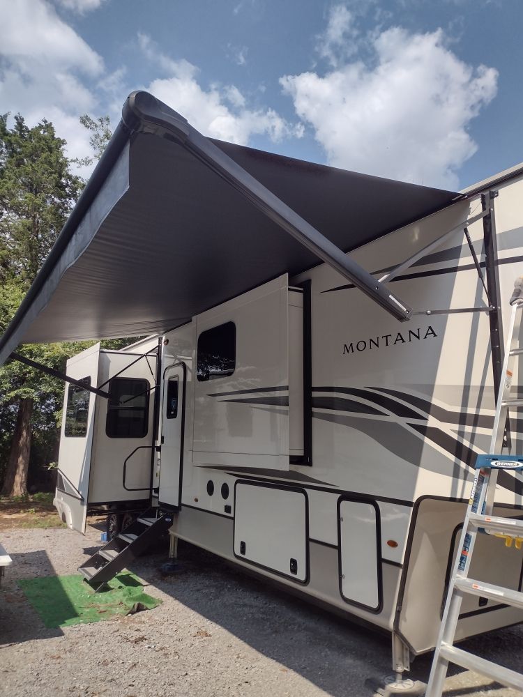 Slide of Professional Mobile RV Service
