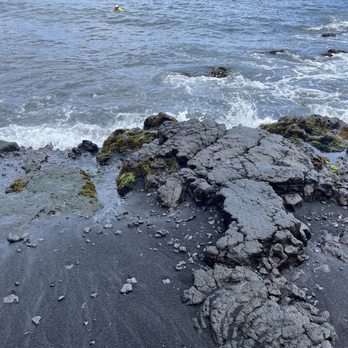 Punalu'u Black Sand Beach - Beaches Near Me - Pahala, Hawaii Punalu'u Black Sand Beach - Beaches Near Me - Pahala, Hawaii