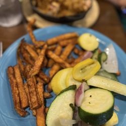 Novatos Bar and Grill