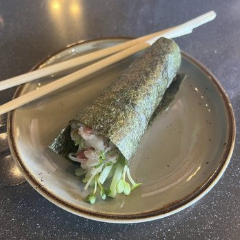 Ju-ichi - Hamachi and scallion handroll - Sushi Bars Near Me - San Diego, California