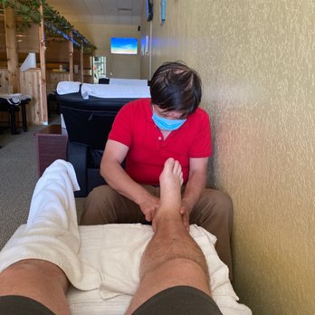 Relax Reflexology - He hasn't moved in almost 1 minute - Reflexology Near Me - Midland, Texas