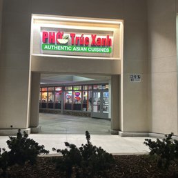 Exterior outside entrance of Pho Truc Xanh - Vista, California Exterior outside entrance of Pho Truc Xanh - Vista, California
