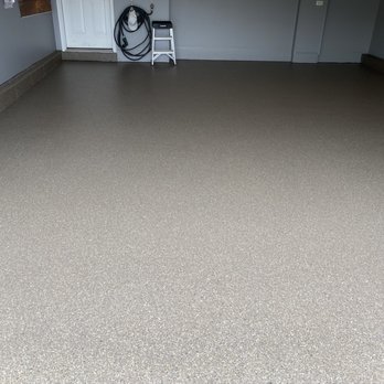 Garage Store - This is the garage floor Jim's crew epoxied. - Flooring Near Me - East Dundee, Illinois