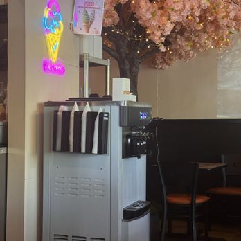 Sushi Edo - Ice cream machine - Sushi Bars Near Me - Rolling Meadows, Illinois