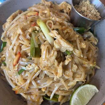 Thai Chef - Rockville - Pad Thai - chicken - Thai Near Me - Rockville, Maryland