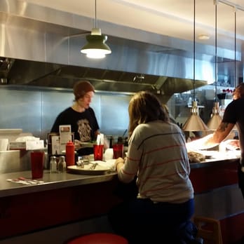 Veggie Galaxy - Watching the kitchen - Breakfast & Brunch Near Me - Cambridge, Massachusetts