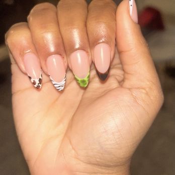 Ivania’s Nails - Nail Salons Near Me - North Miami Beach, Florida