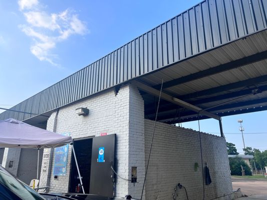 The Big Wave Car Wash & Detail