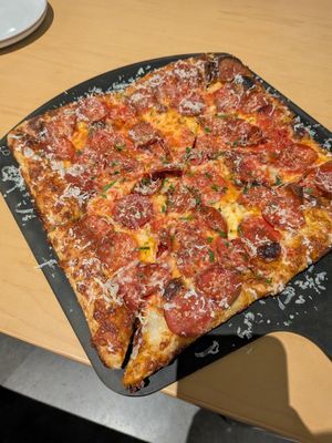 Cheezy's Artisan Pizza by null