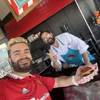 Burt's Burgers - Burgers Near Me - Newport Beach, California