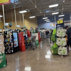 City Market Food & Pharmacy - Lines
