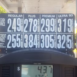 Wakefield Sunoco - Decent prices if paying w/ cash
