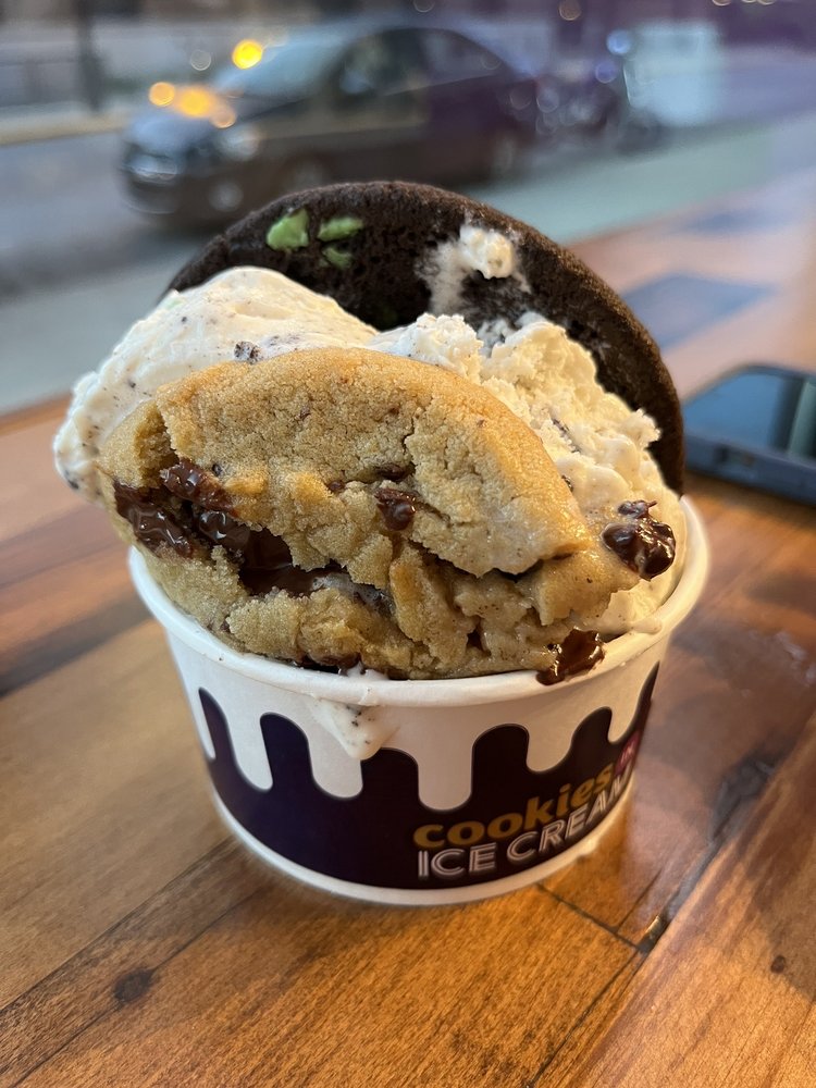 Food from Insomnia Cookies