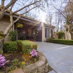 Creekwood Apartments