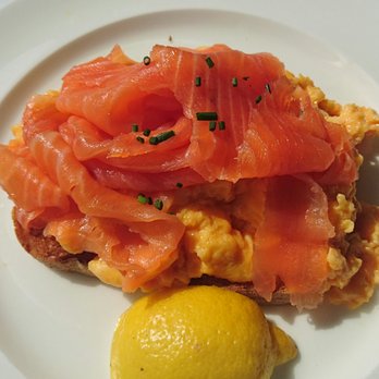 Café Monico - Cafes Near Me - London, XGL