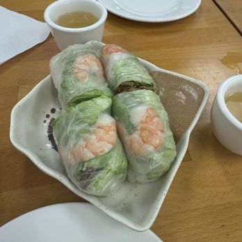 Chicken Pho You - A3. Shrimp and Pork Spring Rolls(2)(鲜虾烧肉丝卷) - Vietnamese Near Me - Millbrae, California Chicken Pho You - A3. Shrimp and Pork Spring Rolls(2)(鲜虾烧肉丝卷) - Vietnamese Near Me - Millbrae, California