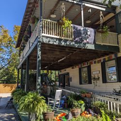Green Oaks Apothecary