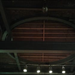 Forest Centre Culturel - Brass - Le plafond de l'entrée