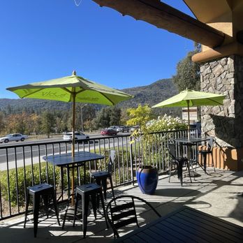 Deli Delicious - Delis Near Me - Oakhurst, California