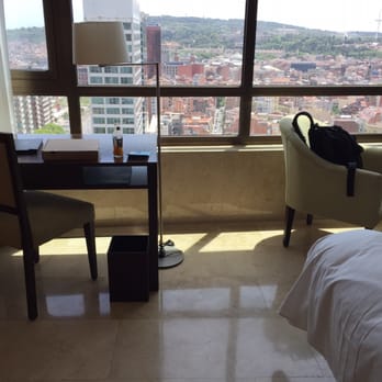 Gran Hotel Torre Catalunya - Hotels Near Me - Barcelona, B
