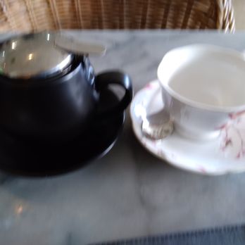 Bertsy & Co - Tea - Breakfast & Brunch Near Me - Wangaratta, VIC Bertsy & Co - Tea - Breakfast & Brunch Near Me - Wangaratta, VIC