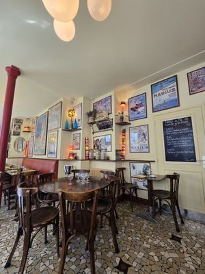 Chez Janou by null