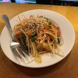 12. Thum Muk Hoong Thai style