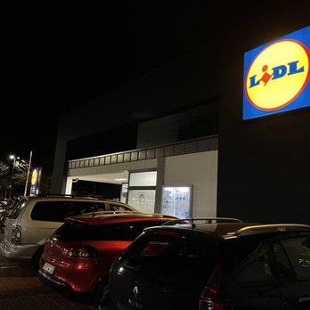 LiDL - Discount Store Near Me - Germering, BY