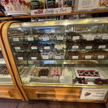La Choco - Yummy assortment of sweets!! - Desserts Near Me - Albuquerque, New Mexico