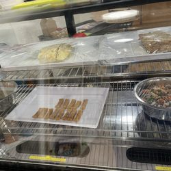 The Crispy Biscuit Pet Deli - Deli treats