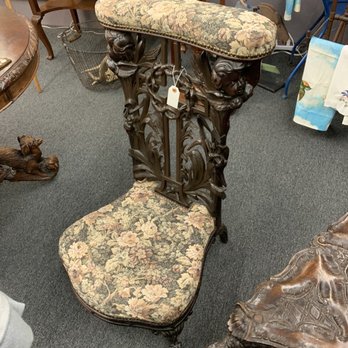 Forestwood Antique Mall - Chair - Antiques Near Me - Dallas, Texas Forestwood Antique Mall - Chair - Antiques Near Me - Dallas, Texas