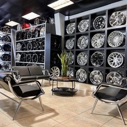 Tire & Wheel Master - Modern and comfortable decor.