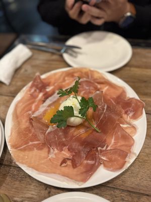 PST Roppongi (Pizza Studio Tamaki Roppongi) by null