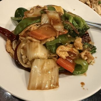 Lee Bistro Asian Cuisine - C6. Szechuan Chicken - Chinese Near Me - Orlando, Florida Lee Bistro Asian Cuisine - C6. Szechuan Chicken - Chinese Near Me - Orlando, Florida