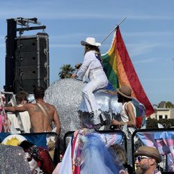 Mission Dolores Park - Hunky Jesus 2025 winner - Cowboy Carter