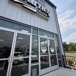 Safari Coffee - Entrance