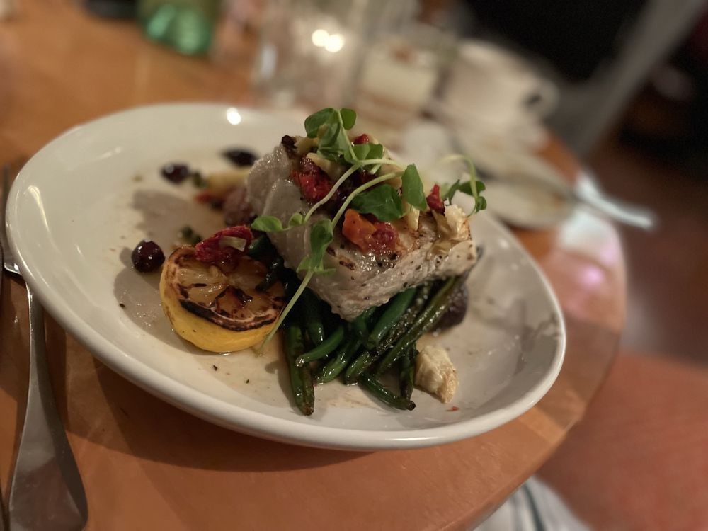 Treehouse Seaside Grill