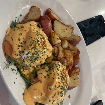 Morning Squeeze - Smoked Salmon Benedict - Breakfast & Brunch Near Me - Tempe, Arizona Morning Squeeze - Smoked Salmon Benedict - Breakfast & Brunch Near Me - Tempe, Arizona
