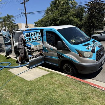 So White Carpet Cleaning - I was really impressed with the equipment and the car - Carpet Cleaning Near Me - North Hollywood, California So White Carpet Cleaning - I was really impressed with the equipment and the car - Carpet Cleaning Near Me - North Hollywood, California