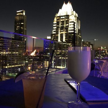 Azul Rooftop - Cocktail Bars Near Me - Austin, Texas
