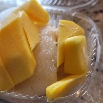 Hong Thai cuisine - Sweet Sticky Rice with Mango...yummy - Thai Near Me - Salem, Oregon Hong Thai cuisine - Sweet Sticky Rice with Mango...yummy - Thai Near Me - Salem, Oregon
