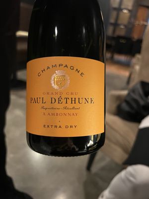 Six Twists Sparkling by null