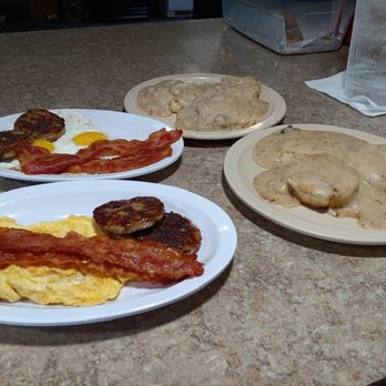 Park Place diner - eggs, sausages, and hash browns - Breakfast & Brunch Near Me - Mount Vernon, Illinois Park Place diner - eggs, sausages, and hash browns - Breakfast & Brunch Near Me - Mount Vernon, Illinois