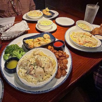 Red Lobster - Seafood Near Me - South Plainfield, New Jersey