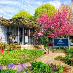 Oswego Veterinary Hospital - Front entrance