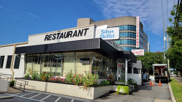 Silver Skillet by null